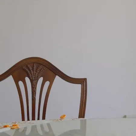 Destalo Court